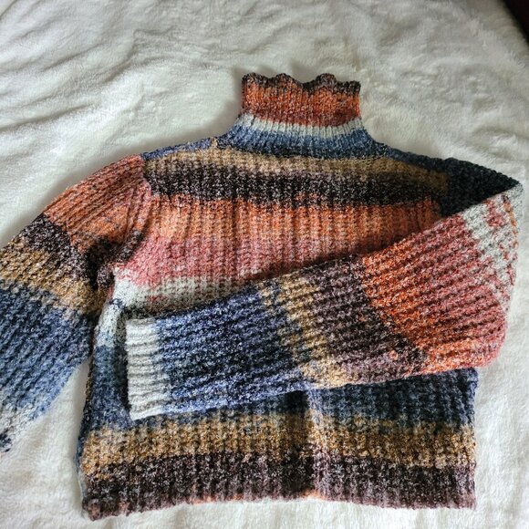 EN CREME Cropped Sweater - Size M/L - Picture 1 of 4